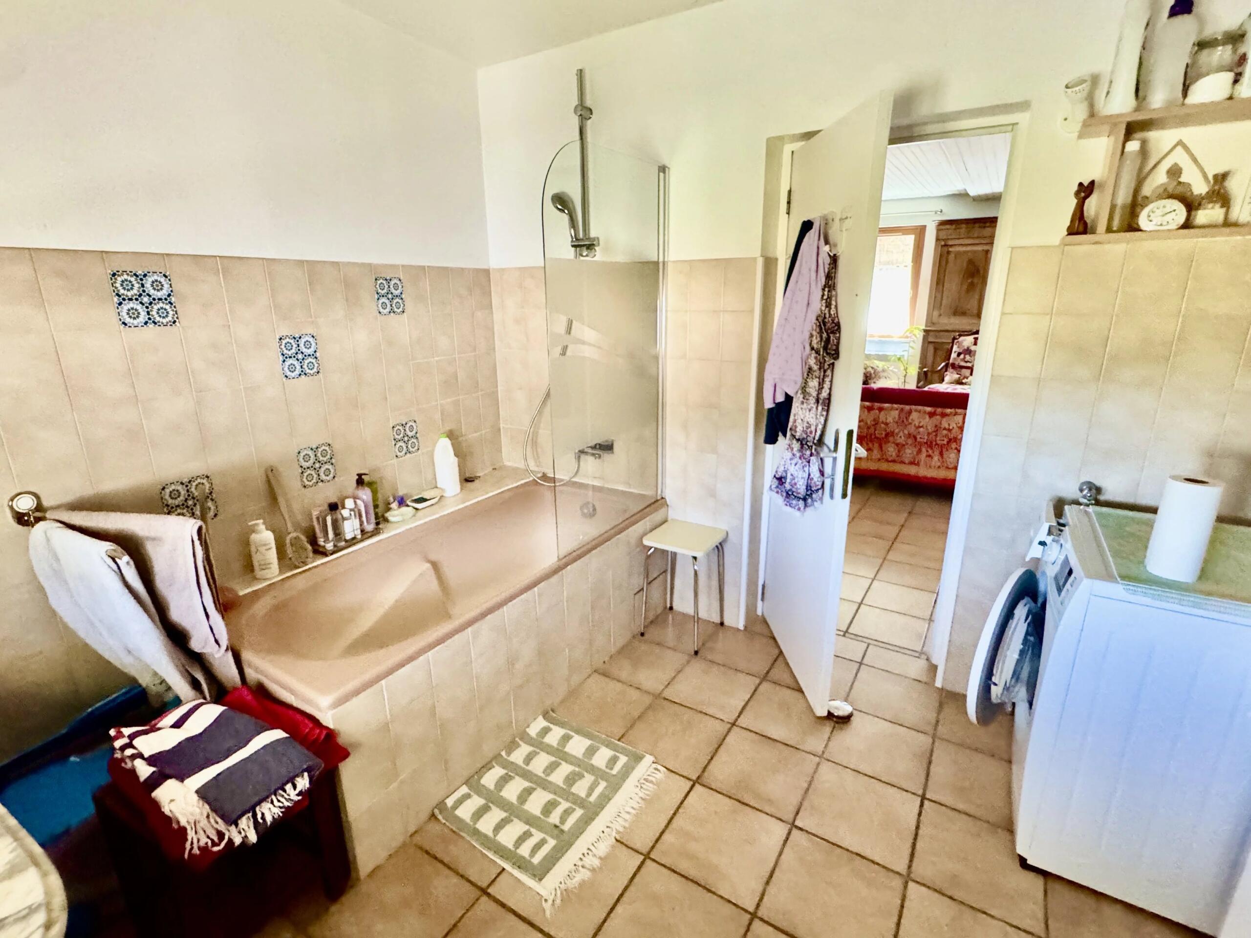 Charming Village House with Garden near Rieupeyroux, Midi-Pyrénées – France – BVI86444