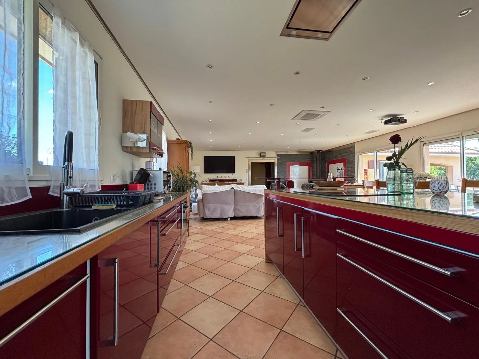 Large house, stables, 360m² workshop,  guest annexe, income potential, Aquitaine – France – BVI85206