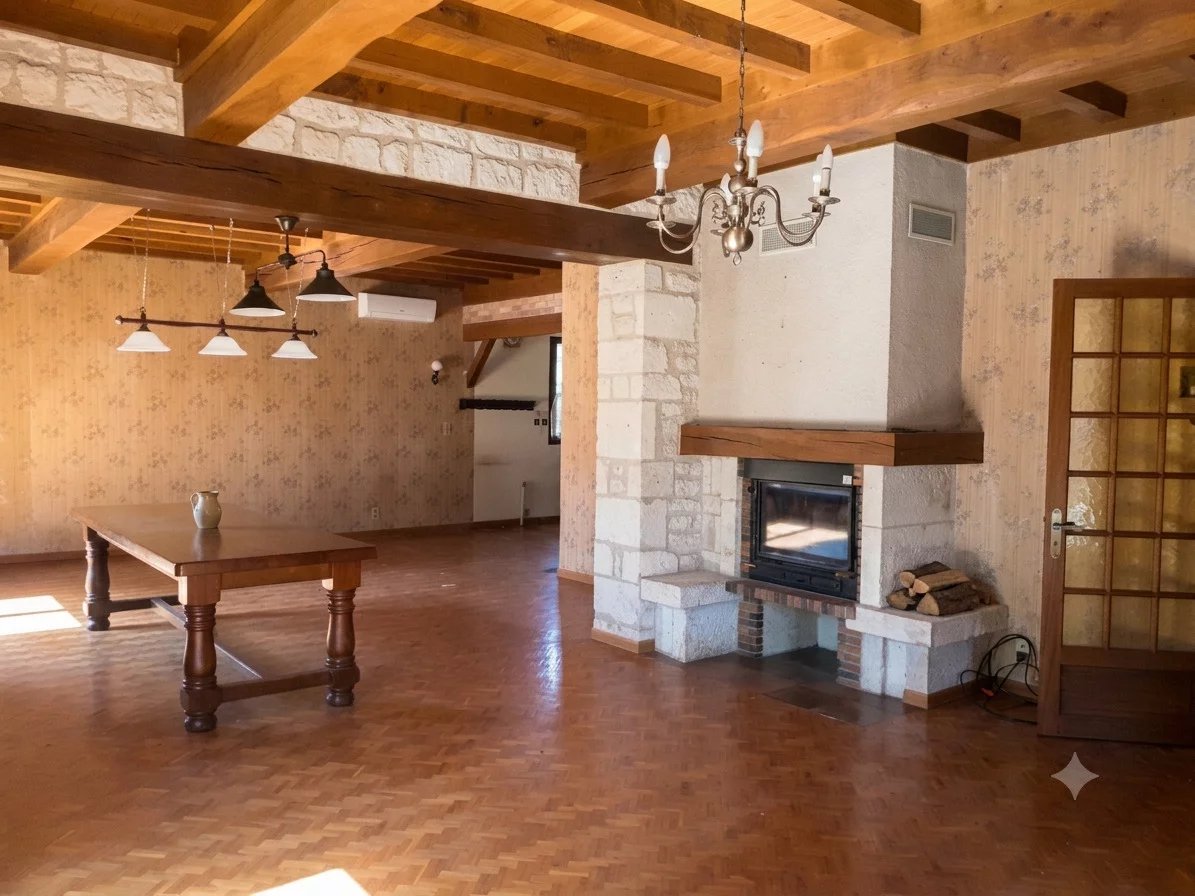 3-bed house with outbuildings on the edge of a village, Midi-Pyrénées – France – BVI86009