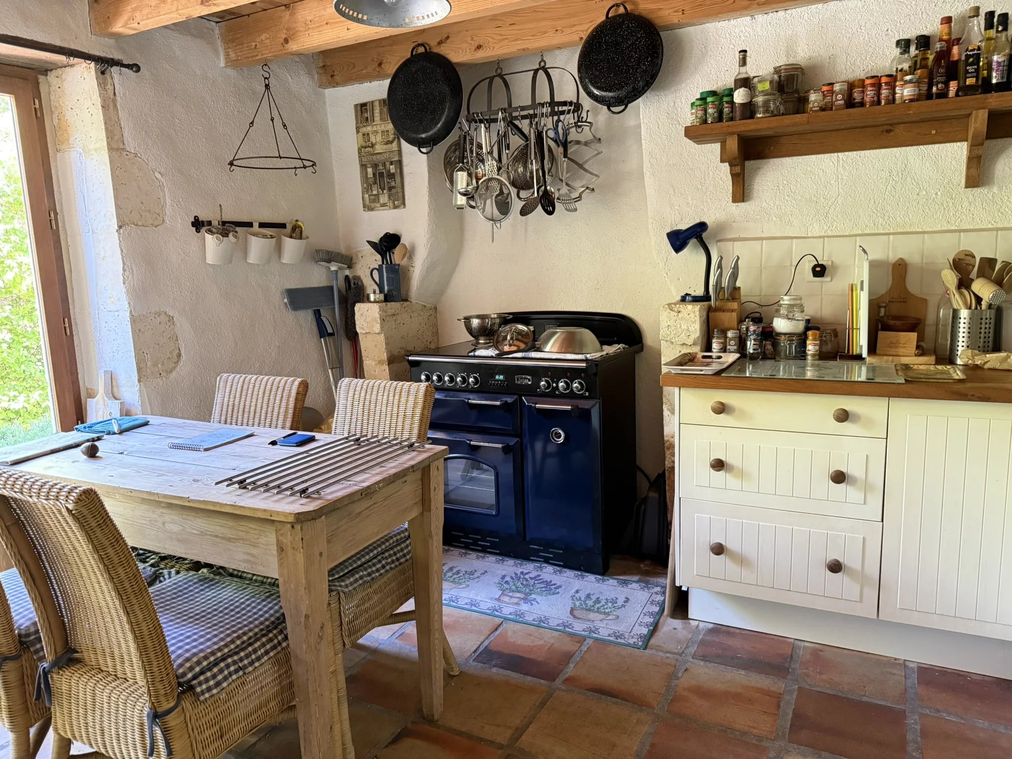 Charming 3-bed house on small development, Poitou-Charentes – France – BVI85485