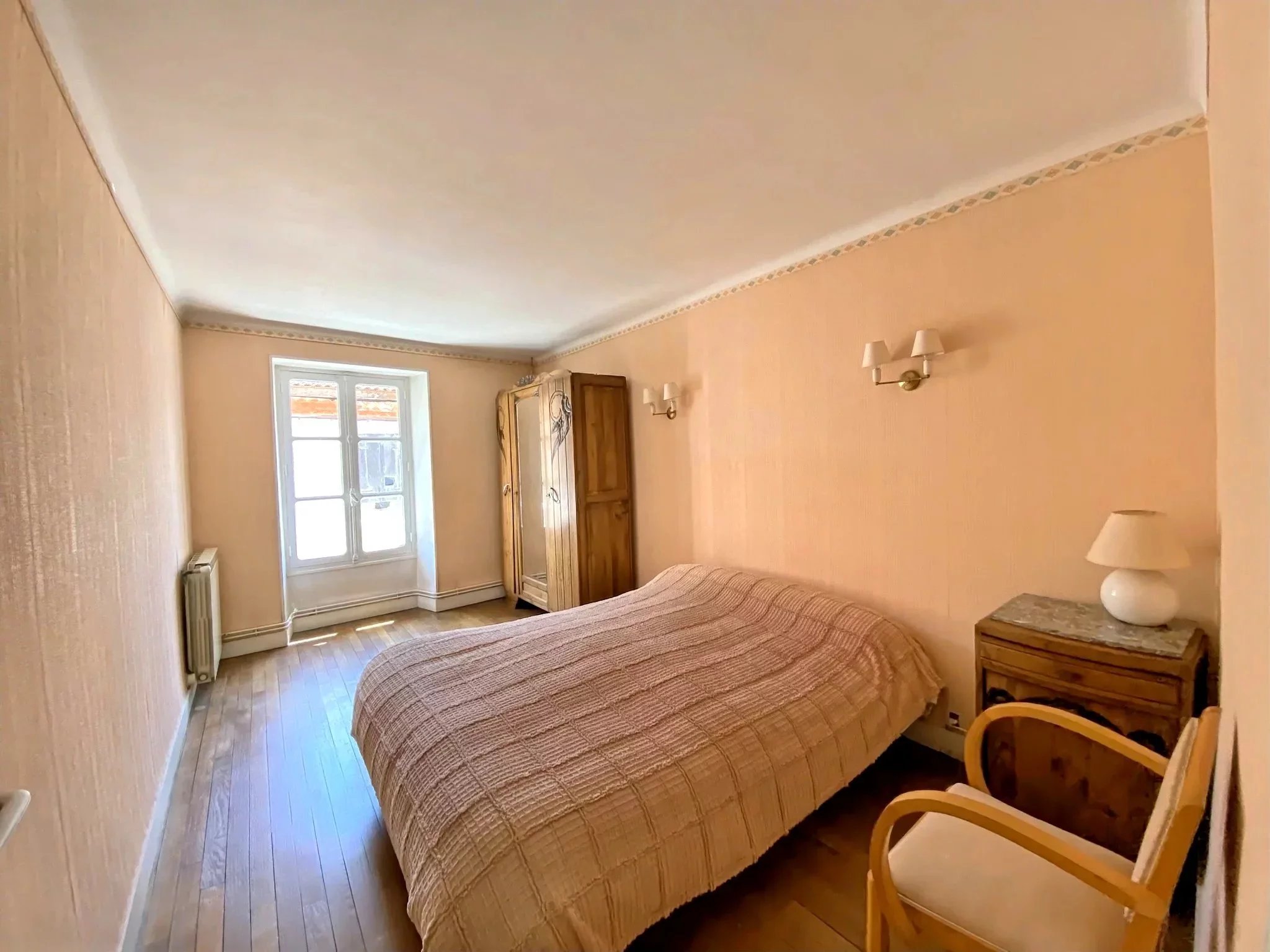 Townhouse with Commercial Premises in Le Dorat, Limousin – France – BVI85831