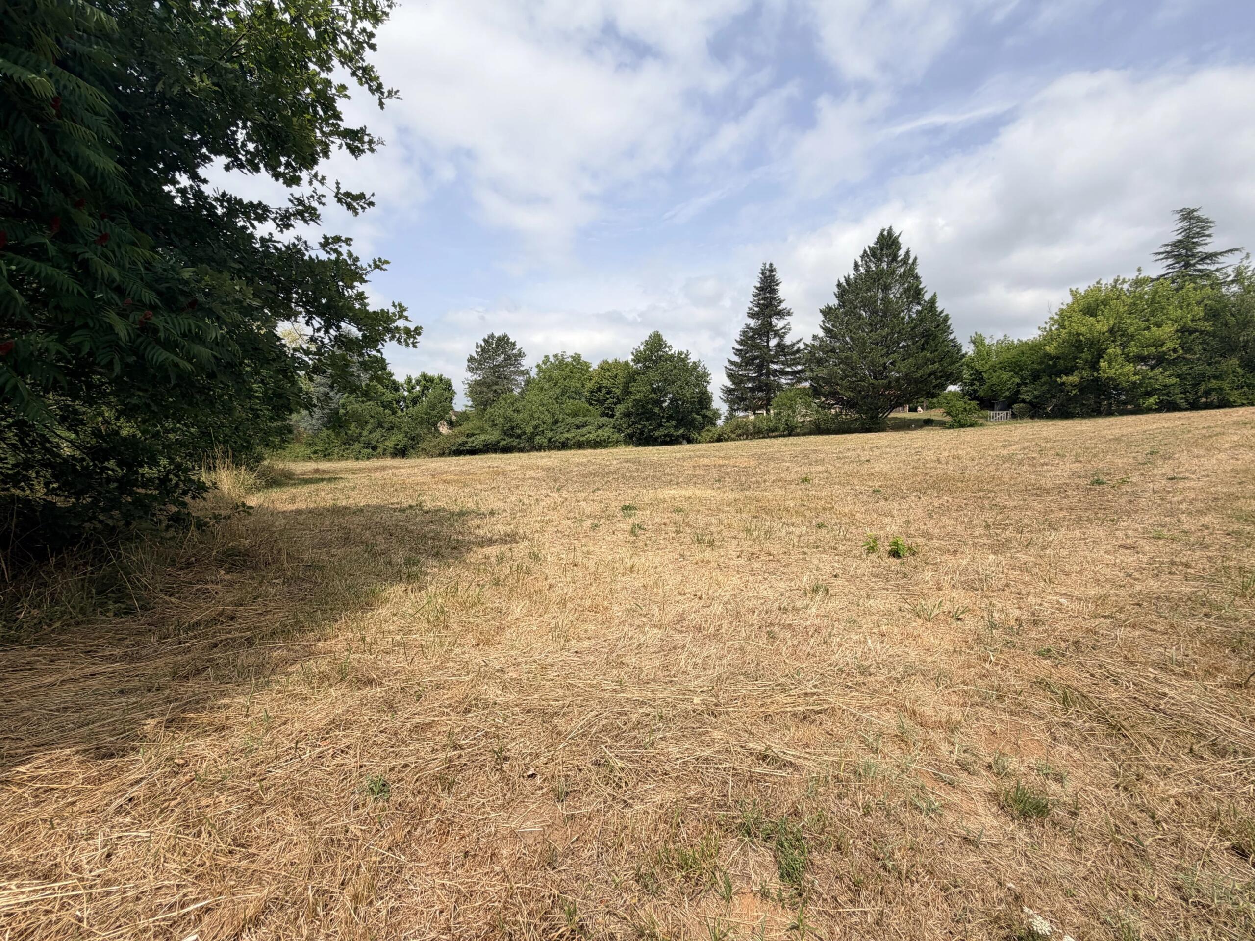 Building Plot with CU, in Countryside Setting and Walking Distance to Cazals Centre., Midi-Pyrénées – France – BVI86382