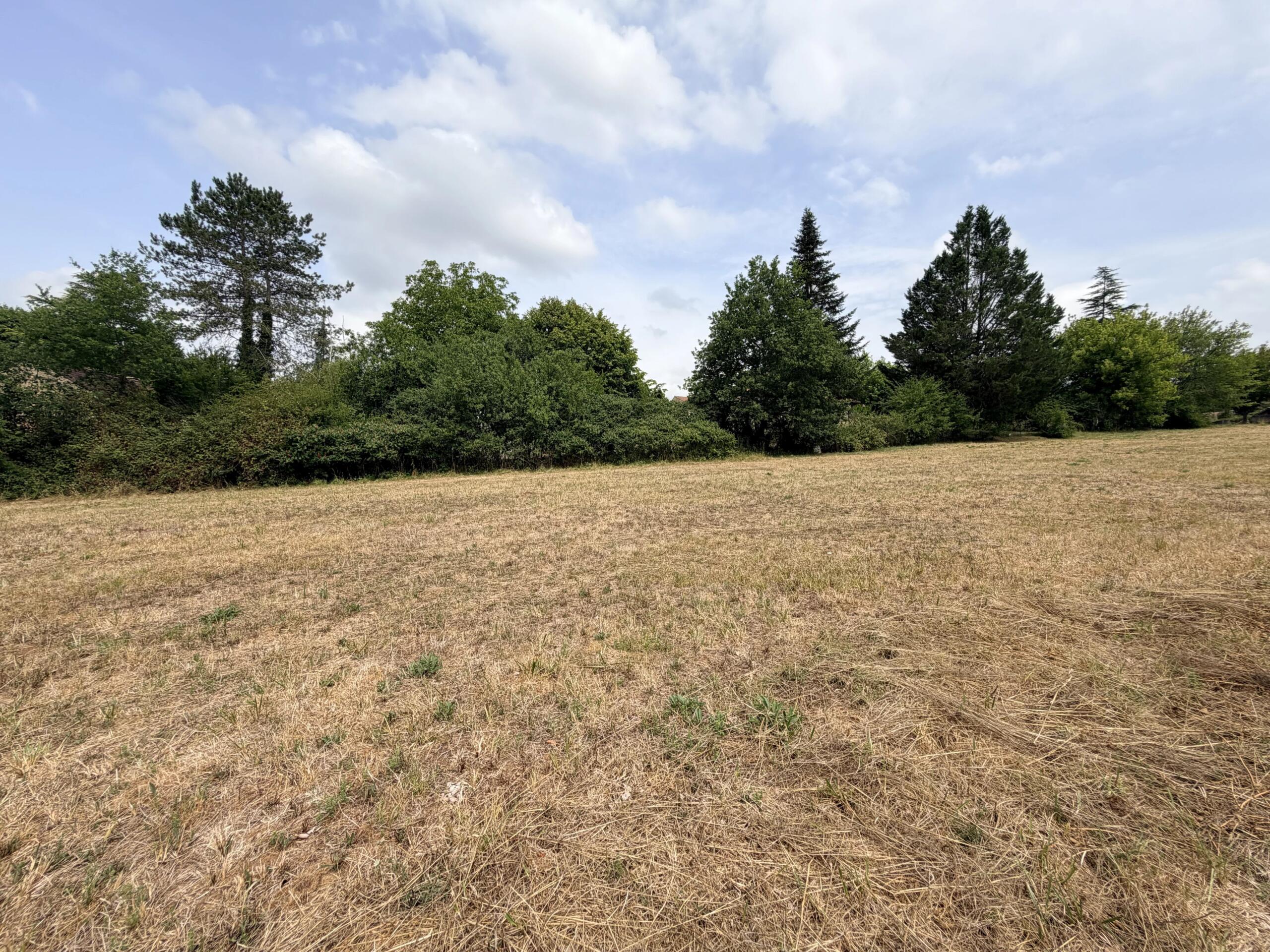 Building Plot with CU, in Countryside Setting and Walking Distance to Cazals Centre., Midi-Pyrénées – France – BVI86382