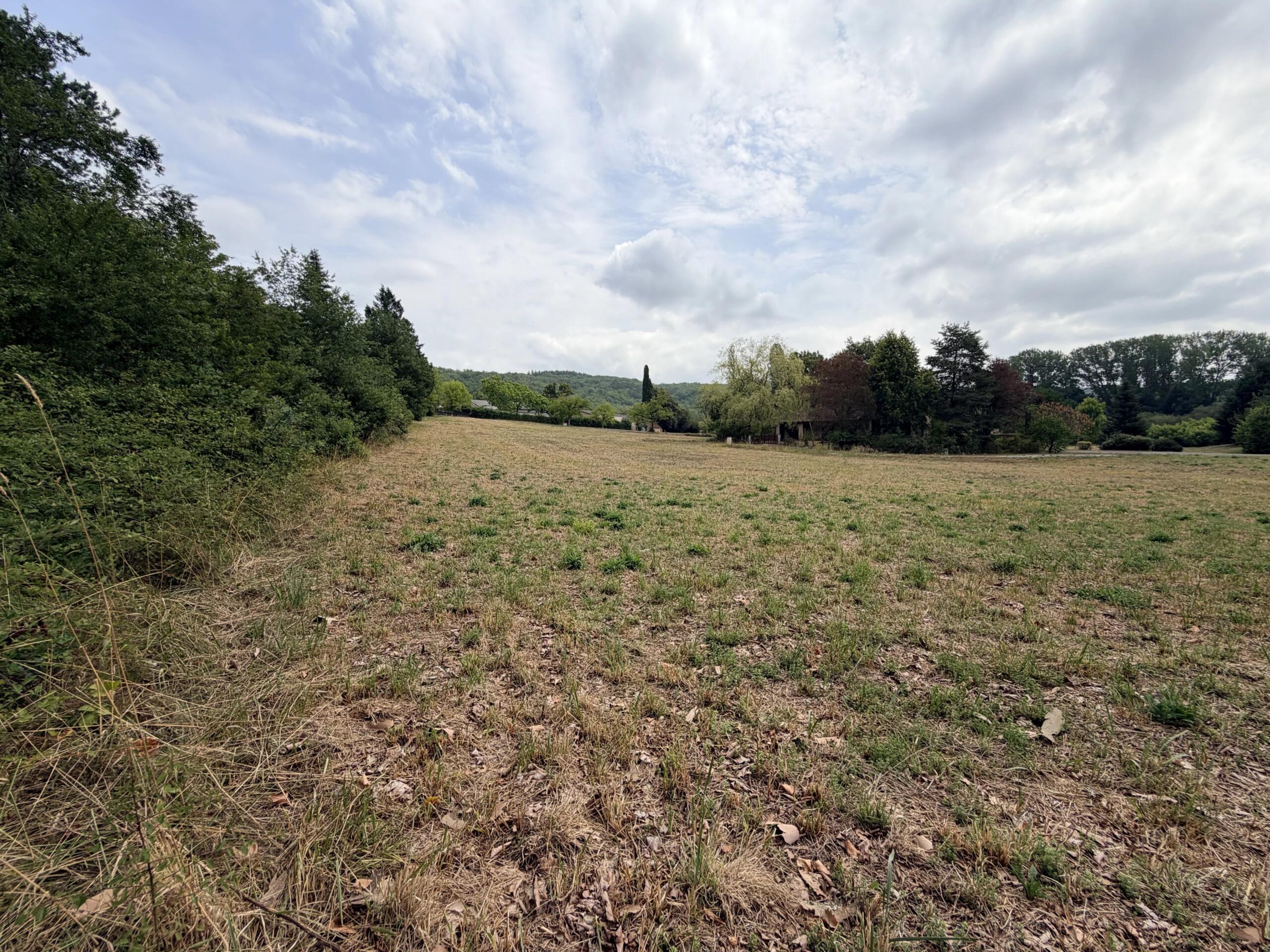 Building Plot with CU, in Countryside Setting and Walking Distance to Cazals Centre., Midi-Pyrénées – France – BVI86382