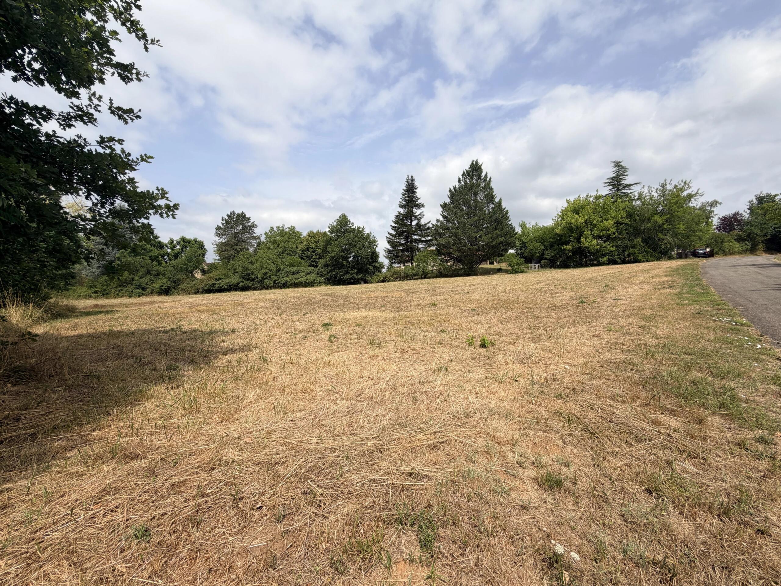 Building Plot with CU building certificate,  in countryside setting within walking distance of Cazals centre, Midi-Pyrénées – France – BVI74375