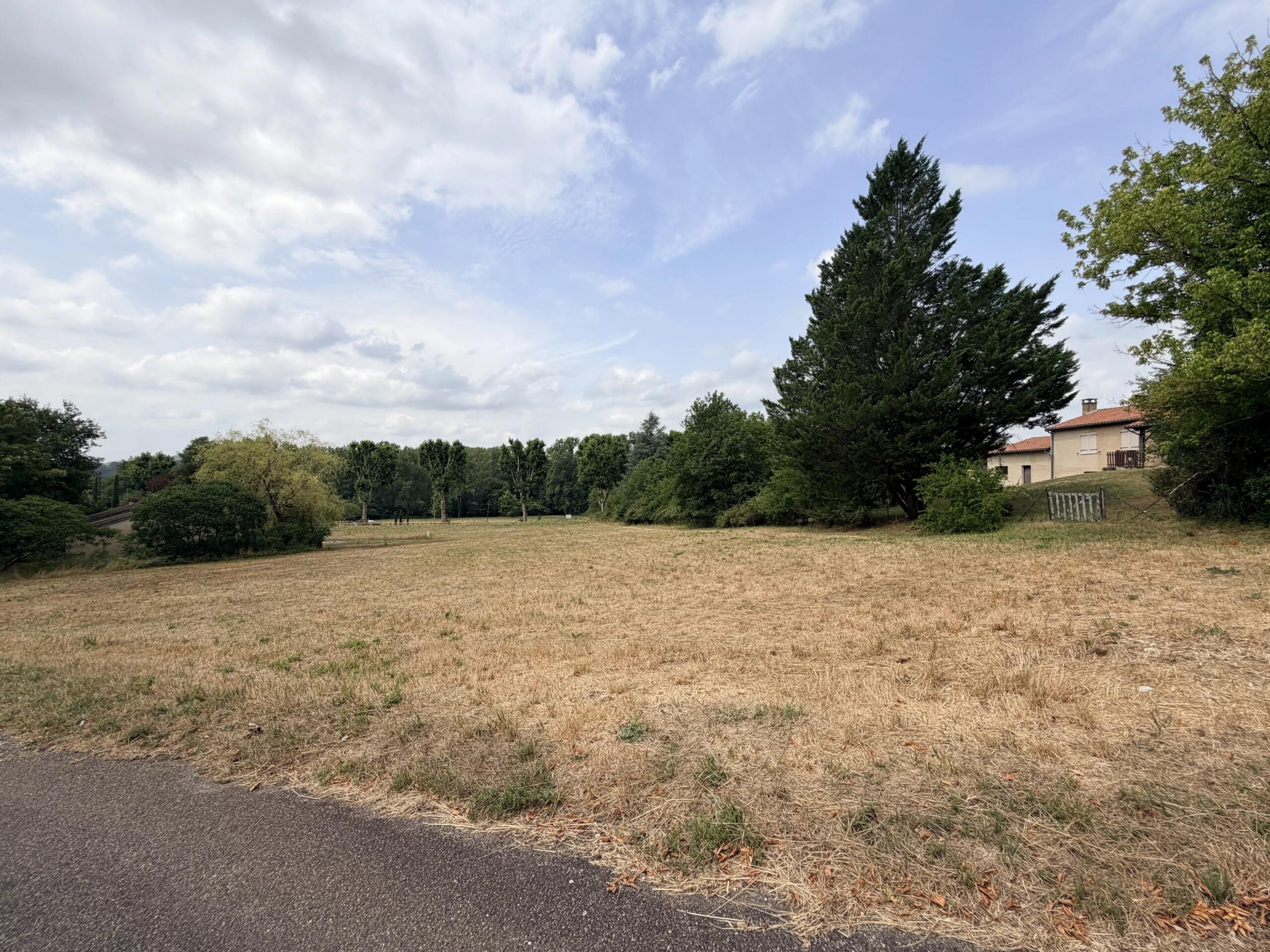 Building Plot with CU building certificate,  in countryside setting within walking distance of Cazals centre, Midi-Pyrénées – France – BVI74375