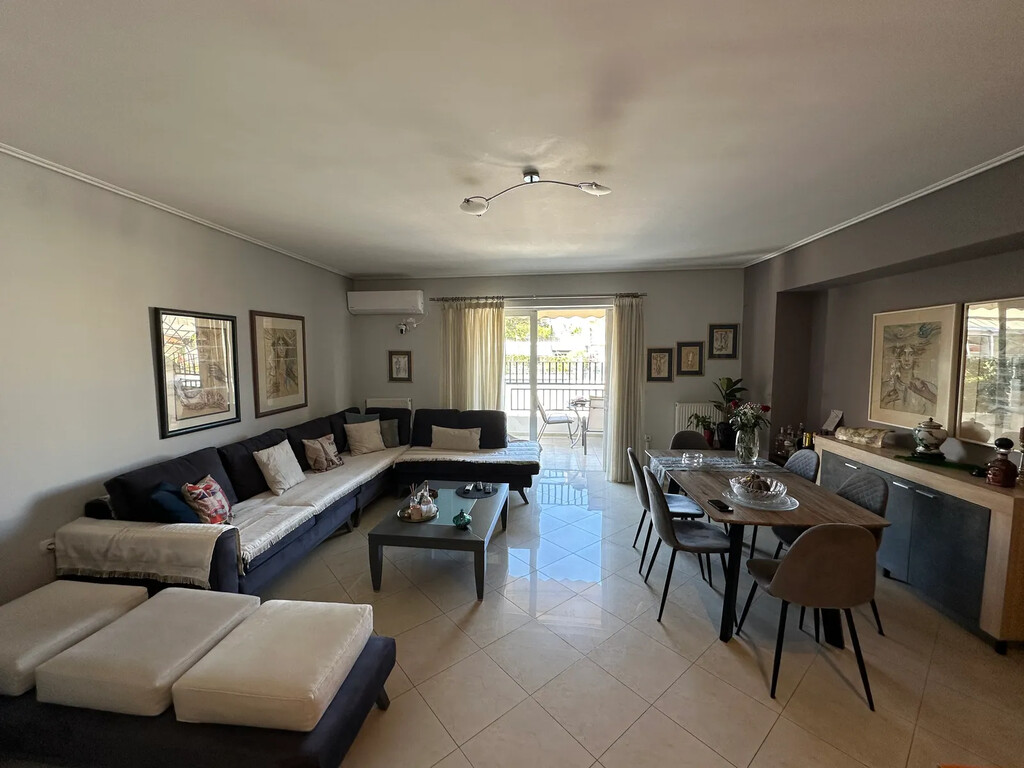 3 bedroom Flat in Neos Kosmos, Athens – Center, Greece – 65252
