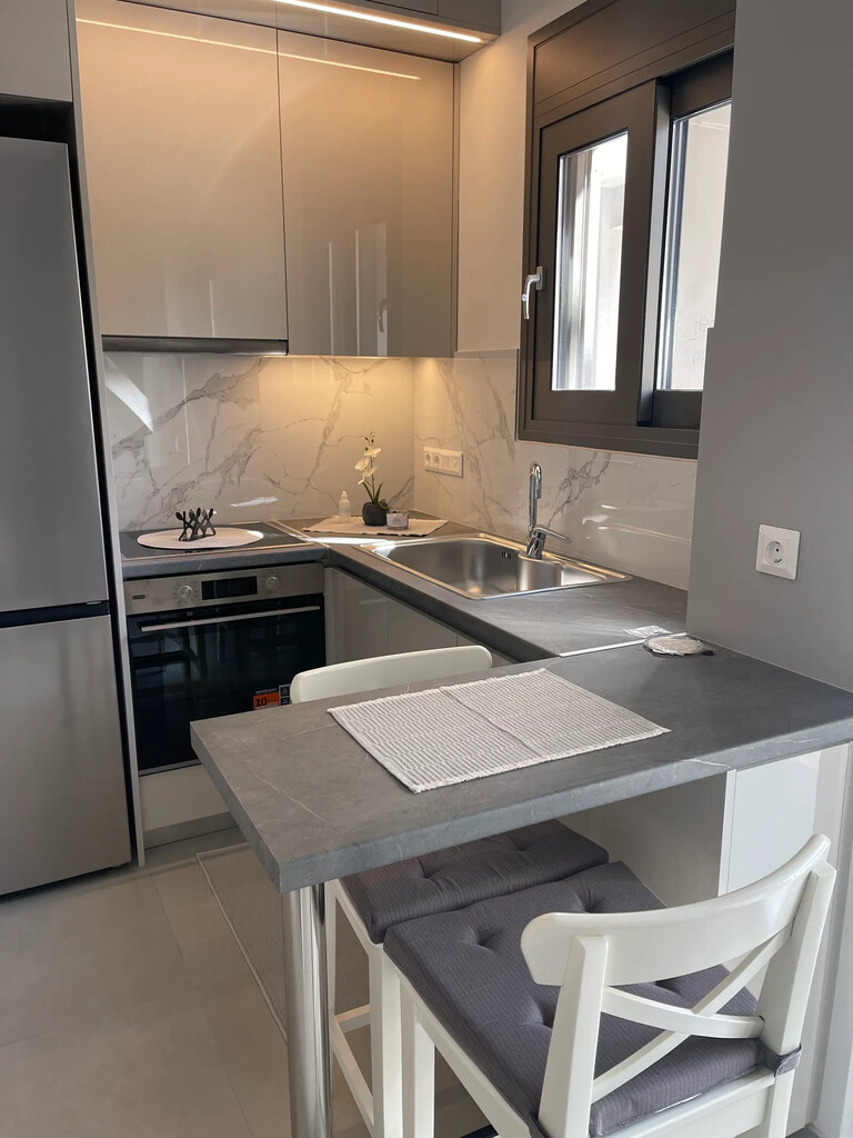 Flat in Moschato, Piraeus Suburbs, Greece – GDOMV3