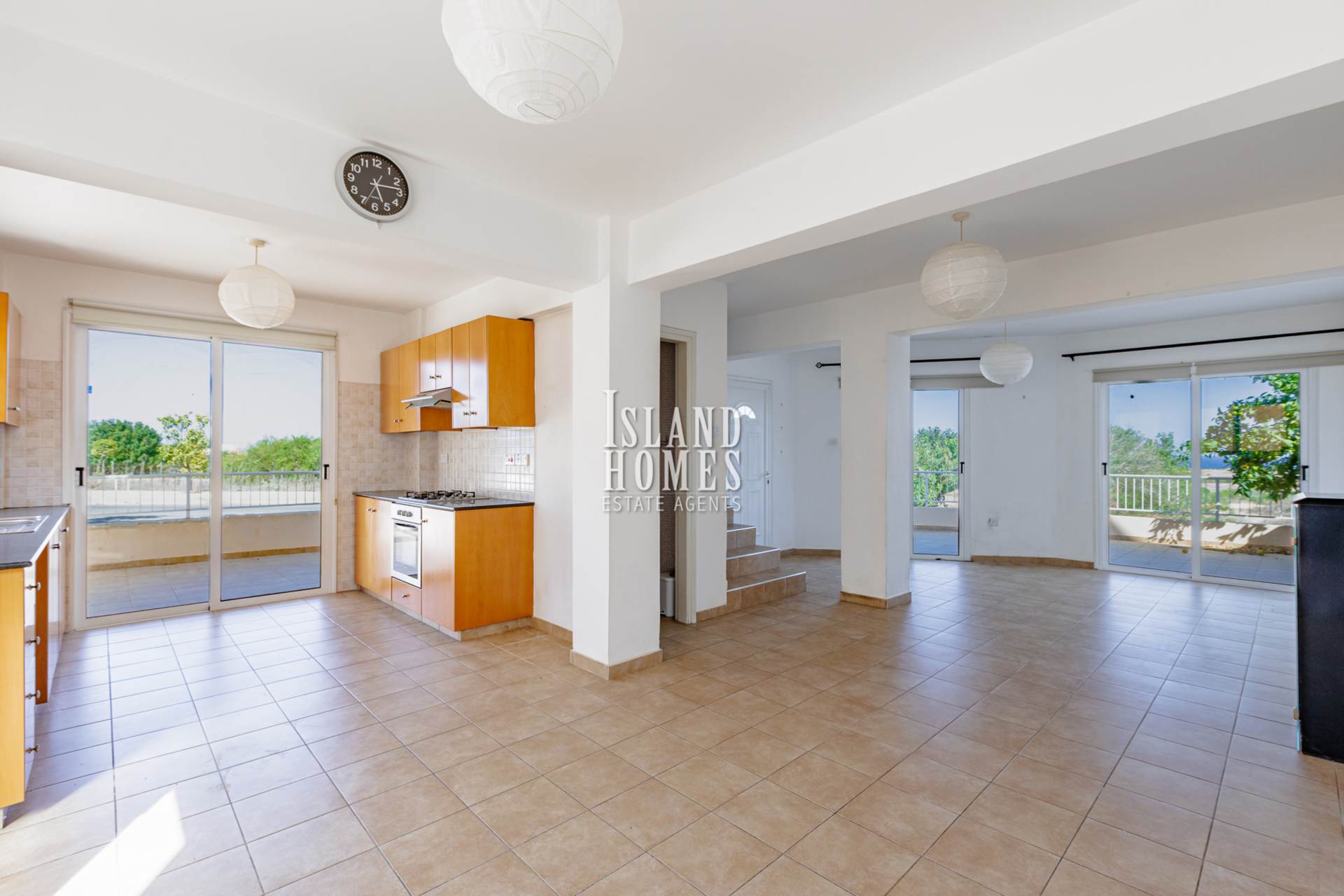 3 bedroom Town House in Deryneia, Famagusta, Cyprus – MaD111