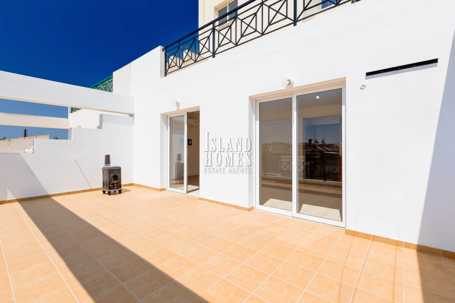 3 bedroom Apartment in Paralimni, Famagusta, Cyprus – AzP101