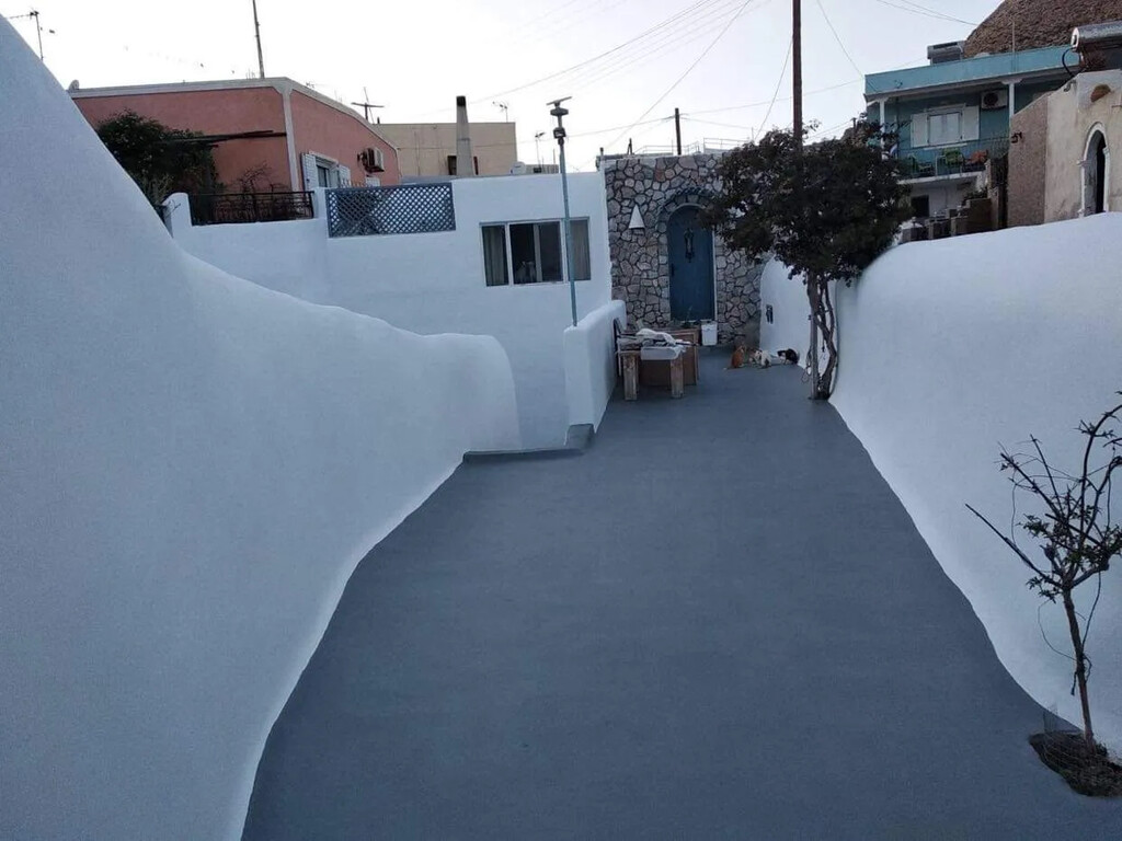 Complex in Santorini, Cyclades, Greece – GDOMV3