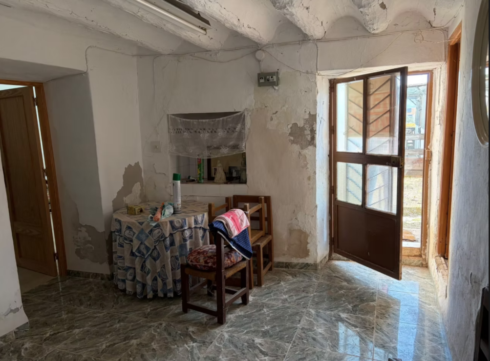 Rural Spanish House Payable Over 10 Years Was €85,000 – NOW ONLY €65,000 / £56,326 GBP