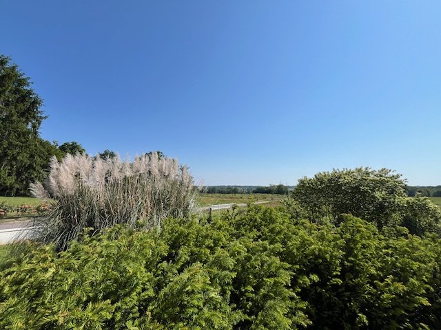 2 bedroom maison in Vayres, Haute-Vienne, France