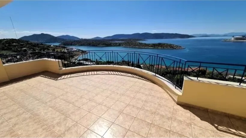 6 bedroom Villa in Megara, Rest Of Attica, Greece – 64730
