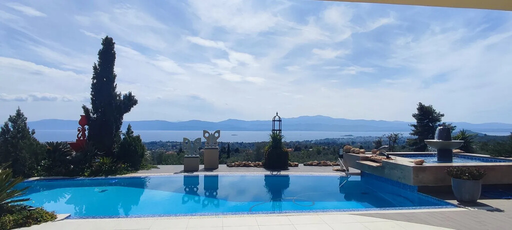 Villa in Eretria, Evia, Greece – 64728