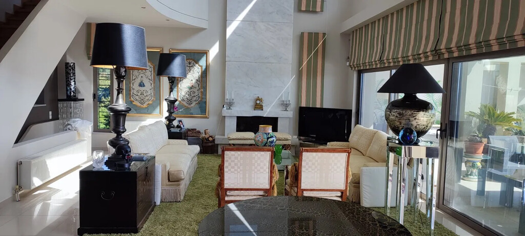 Villa in Eretria, Evia, Greece – 64728