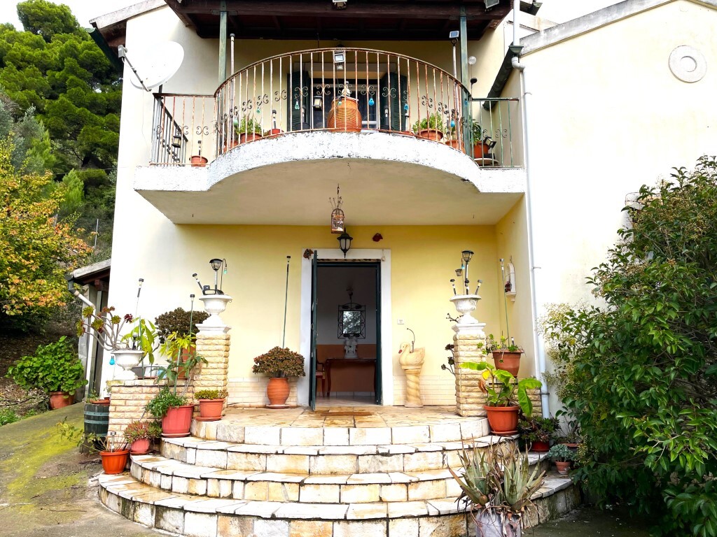 6 bedroom Detached house in Corfu, Corfu Prefecture, Greece – 64690