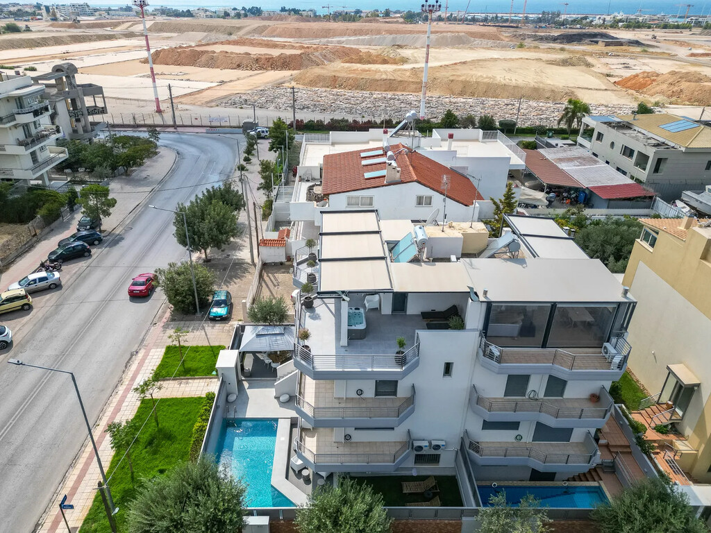 4 bedroom Detached house in Glyfada, Athens – South, Greece – 64224