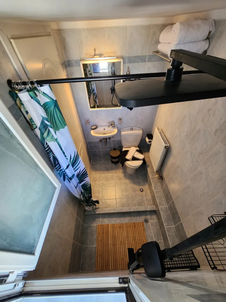 Flat in Palaio Faliro, Athens – South, Greece – 64130