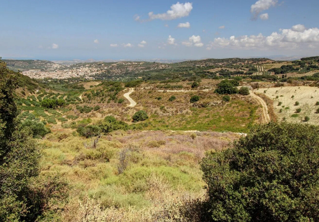 Land in Archanes, Heraklion Prefecture, Greece – 64068