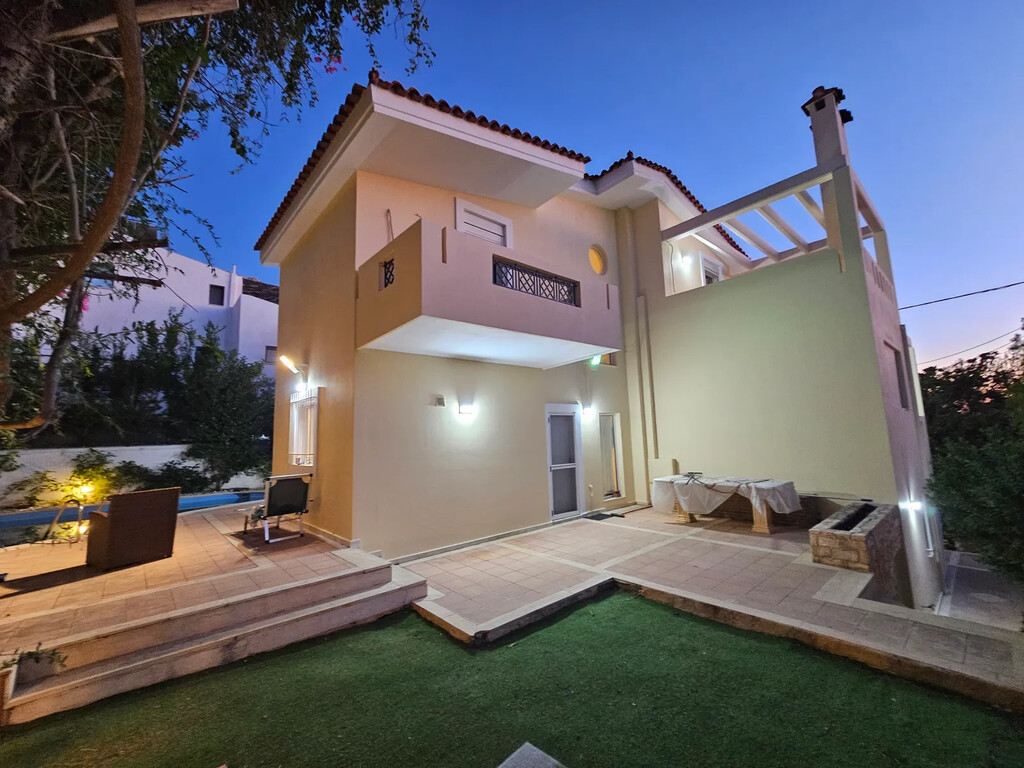 3 bedroom Villa in Palaia Fokaia, Rest Of Attica, Greece – 63973