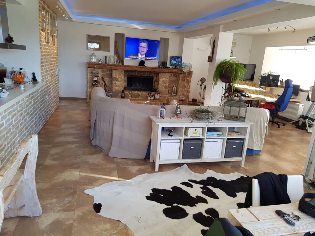 Villa in Keratea, Rest Of Attica, Greece – 63960