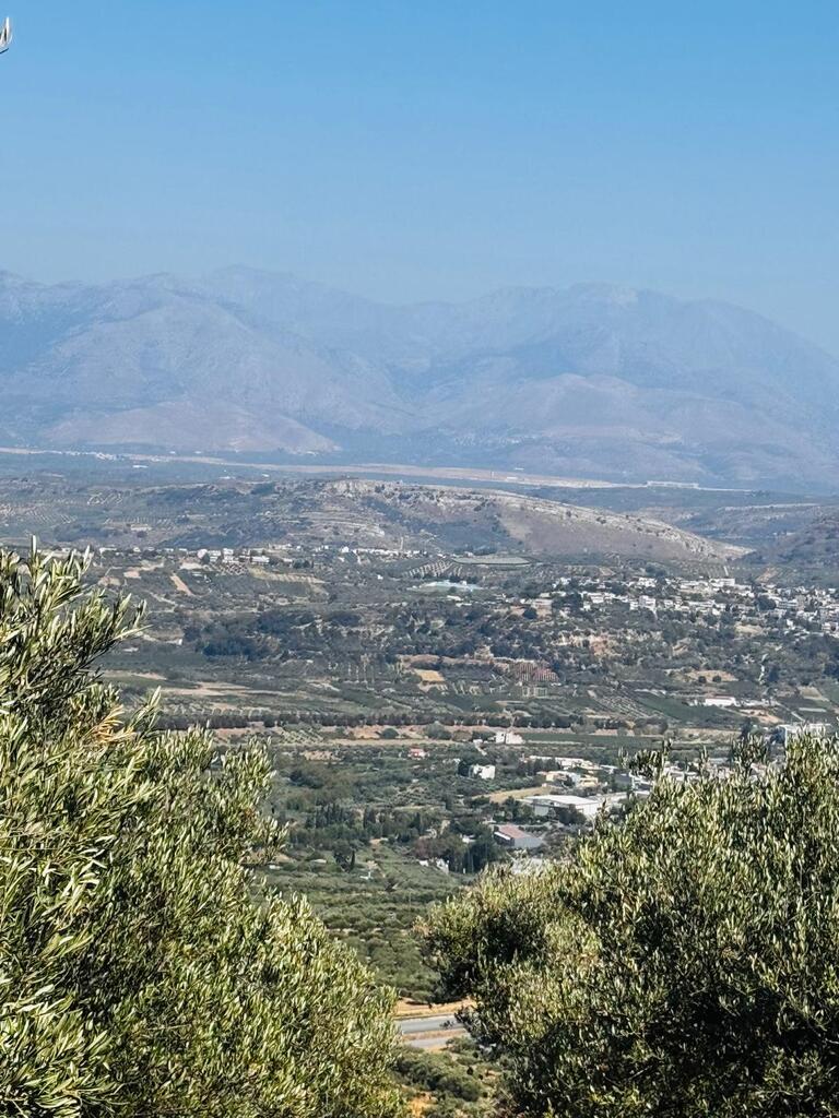 Land in Archanes, Heraklion Prefecture, Greece – 63957