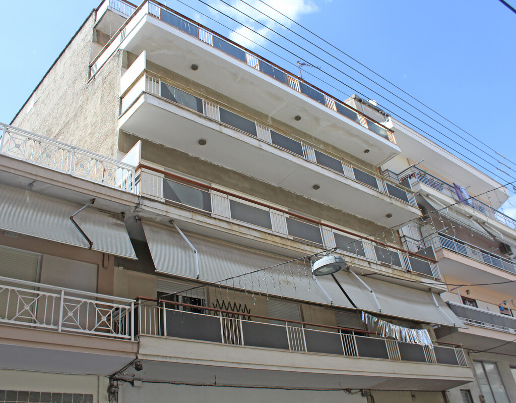 Building in Katerini, Pieria Prefecture, Greece – 63721