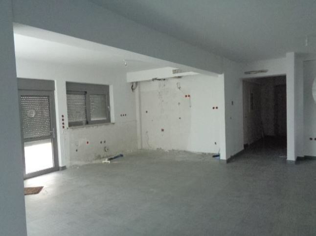 11 bedroom Building in Kalivia Thorikou, Rest Of Attica, Greece – 63297