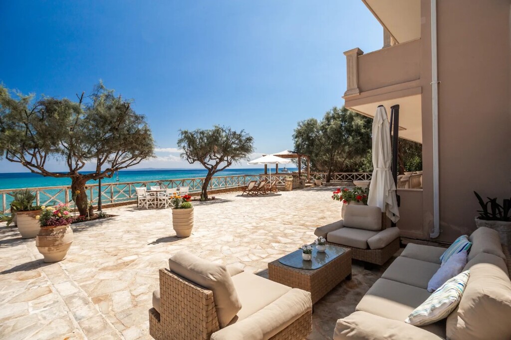 Villa in Main Town Area, Zante, Greece – 63288