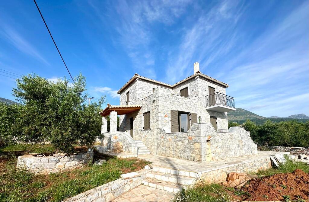 3 bedroom Detached house in Lefktros, Messinia, Greece – 63171