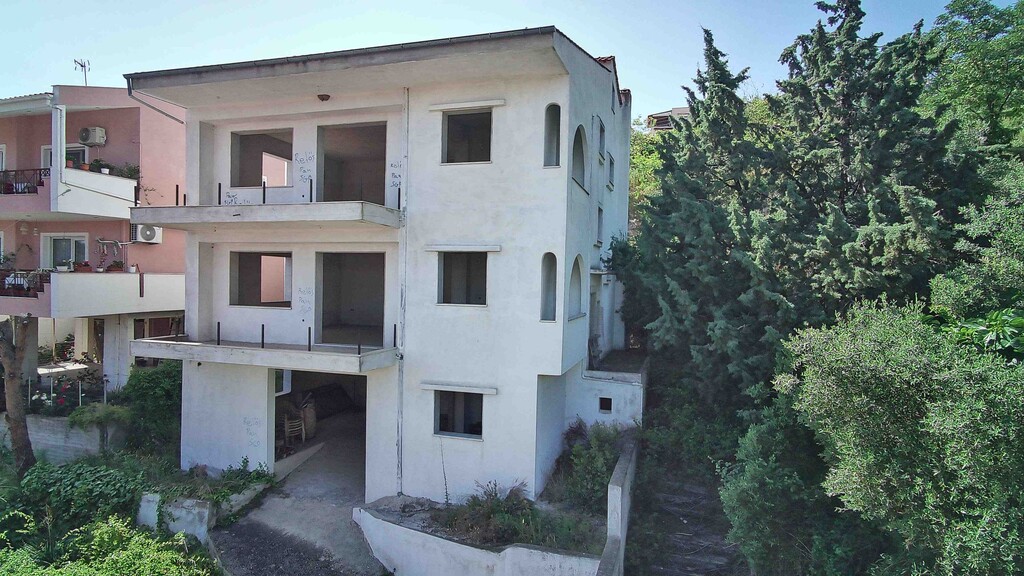 Building in Kavala, Kavala Prefecture, Greece – 63106