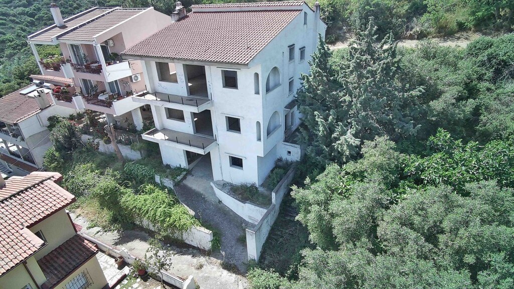 Building in Kavala, Kavala Prefecture, Greece – 63106
