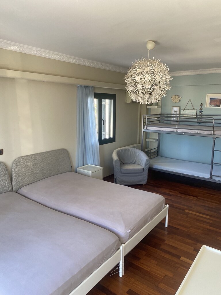 4 bedroom Villa in Oropos, Rest Of Attica, Greece – 63087