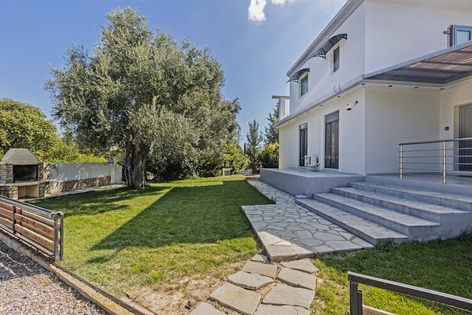 4 bedroom Detached house in Corfu, Corfu Prefecture, Greece – 63017