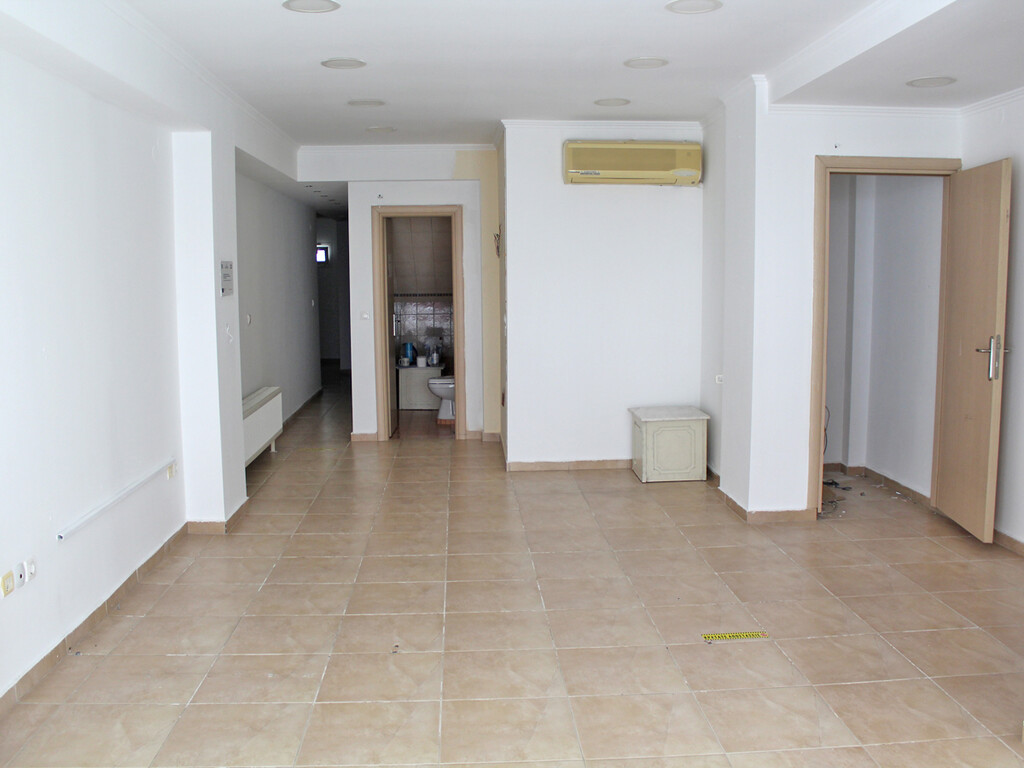 Business in Katerini, Pieria Prefecture, Greece – 62975