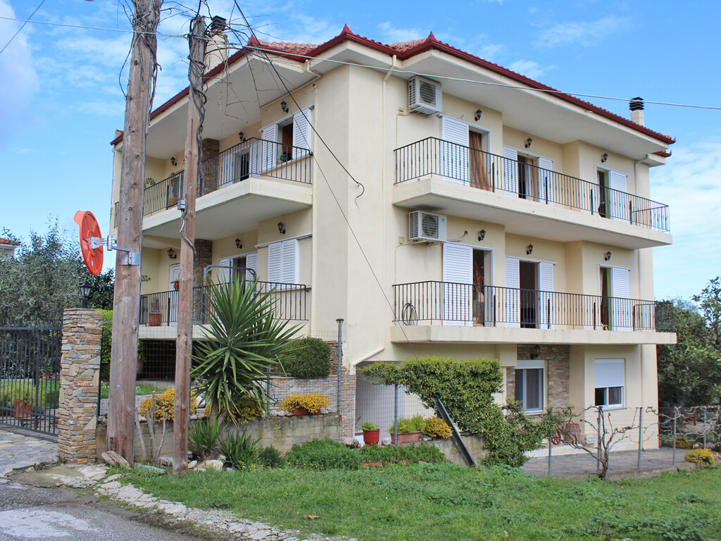 8 bedroom Building in Kato Olimpos, Larissa Prefecture, Greece – 62814