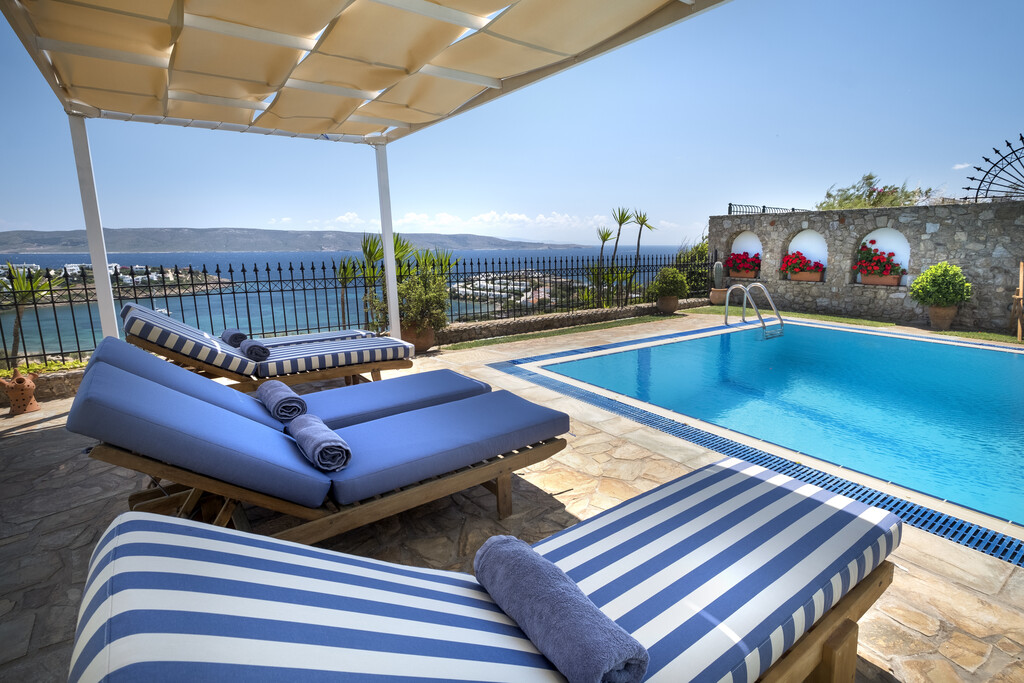 4 bedroom Villa in Sounio, Rest Of Attica, Greece – 62651