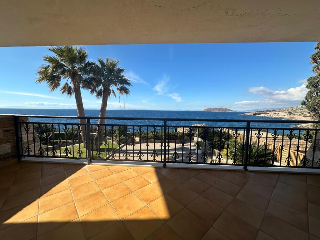 4 bedroom Villa in Palaia Fokaia, Rest Of Attica, Greece – 62542