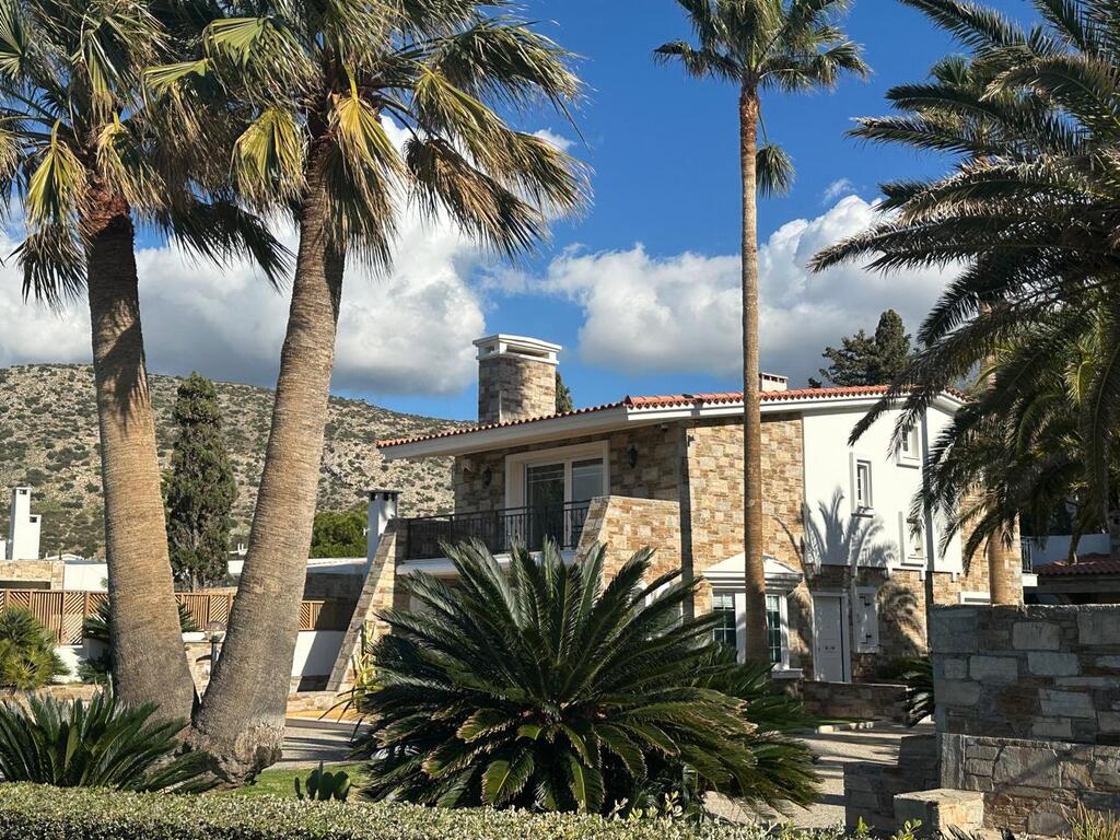 4 bedroom Villa in Palaia Fokaia, Rest Of Attica, Greece – 62542