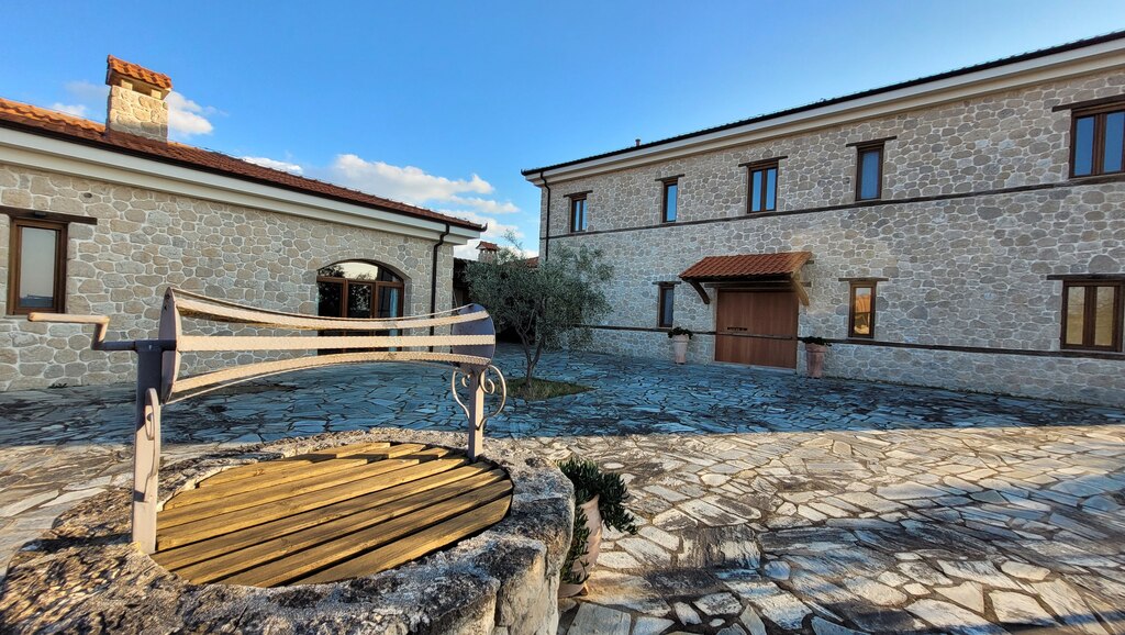 Villa in Nea Propontida, Chalkidiki, Greece – 62400