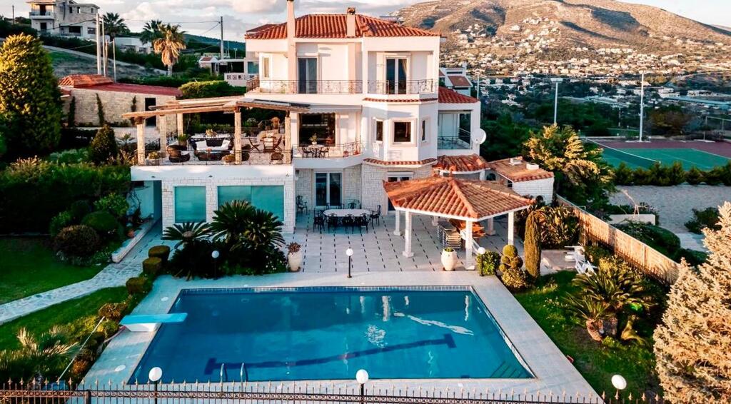 5 bedroom Villa in Anavissos, Rest Of Attica, Greece – 62163