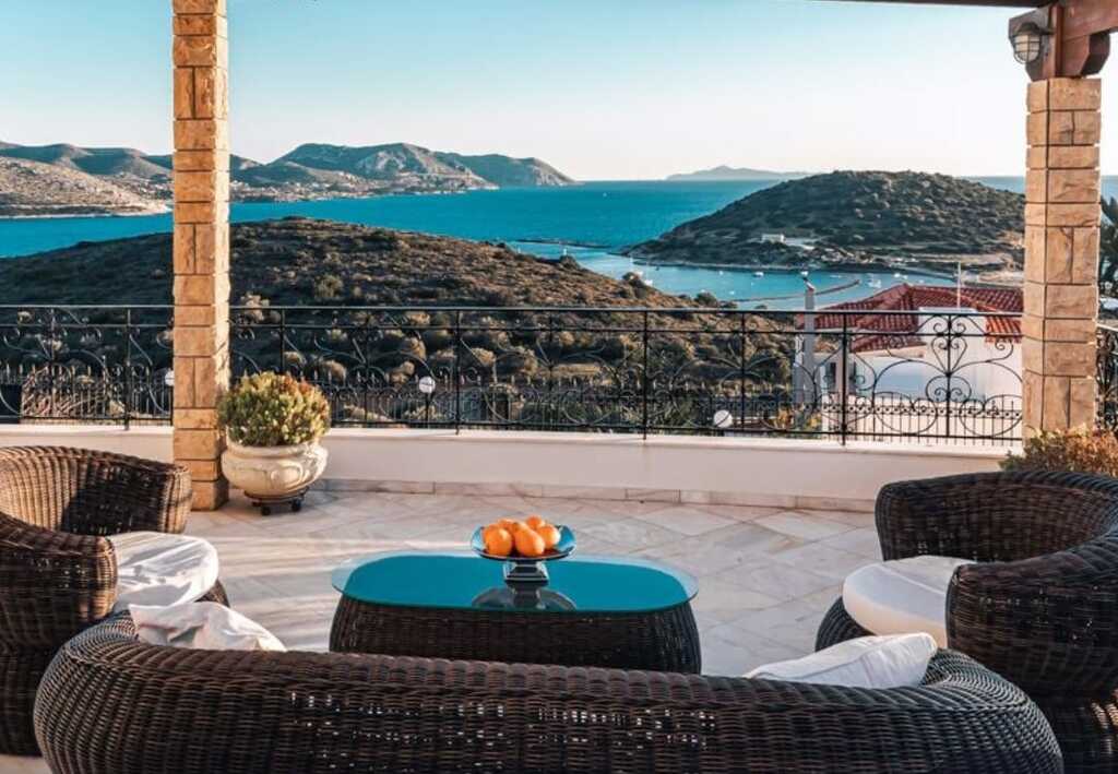 5 bedroom Villa in Anavissos, Rest Of Attica, Greece – 62163