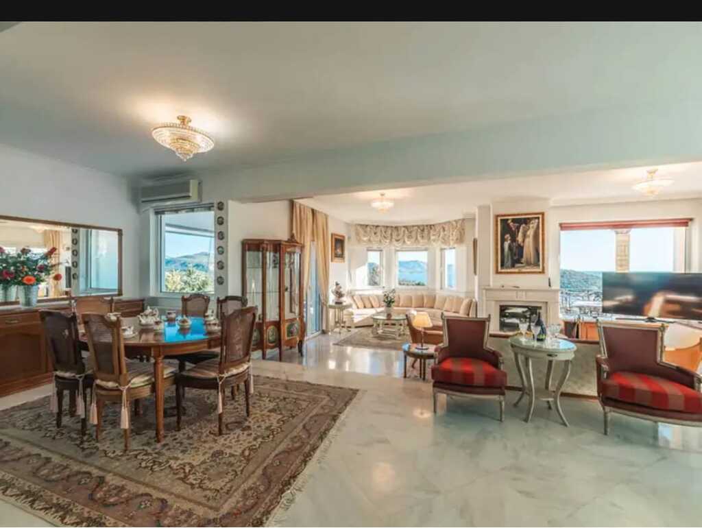 5 bedroom Villa in Anavissos, Rest Of Attica, Greece – 62163