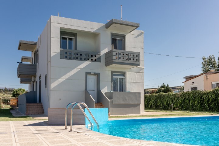 Business in Platanias, Chania Prefecture, Greece – 62039