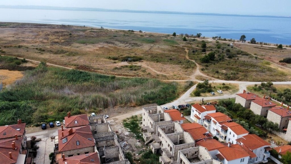 Building in Poligiros, Chalkidiki, Greece – 61762