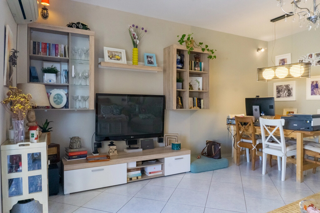 2 bedroom Flat in Piraiki – Chatzikyriakio, Piraeus, Greece – 61588