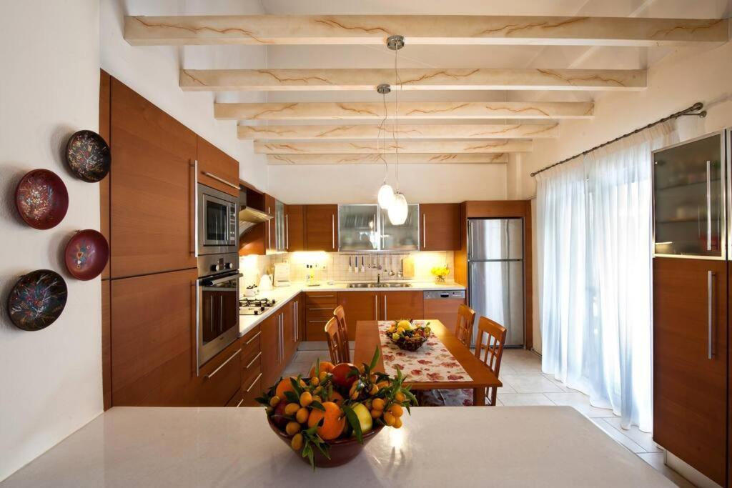 3 bedroom Villa in Corfu, Corfu Prefecture, Greece – 61526