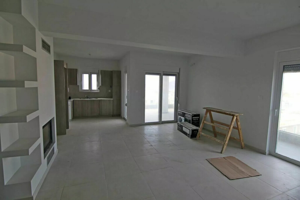 3 bedroom Maisonette in Karistos, Evia, Greece – 61464