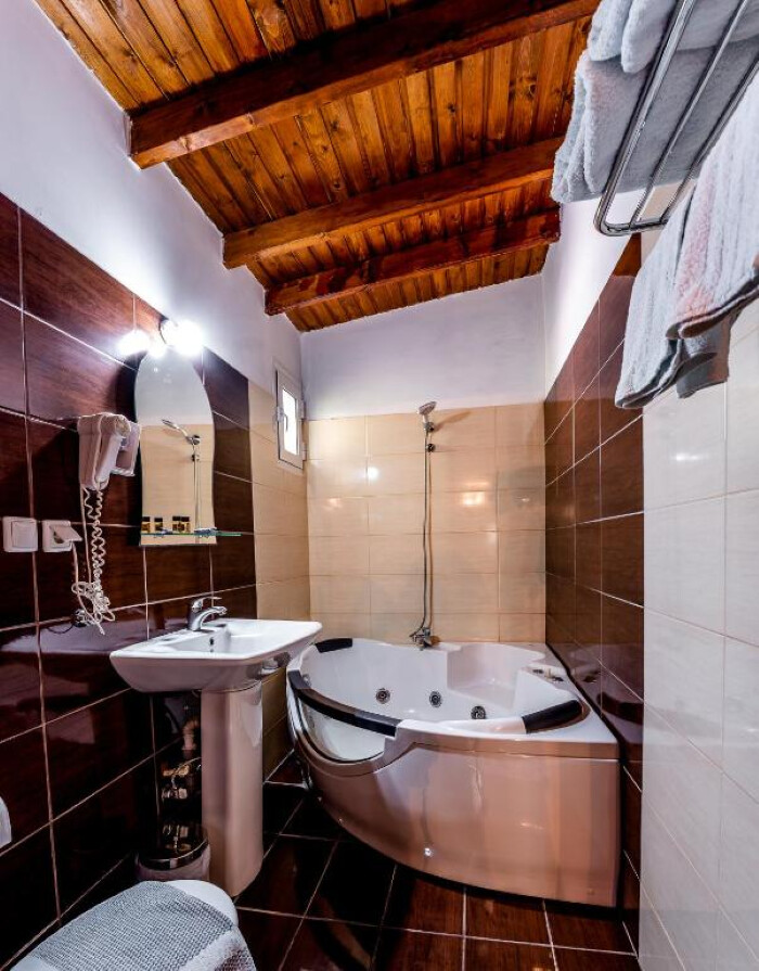 Hotel in Eleitheres, Kavala Prefecture, Greece – 61411